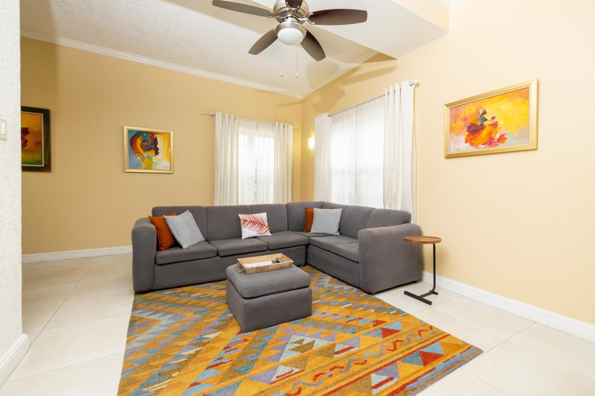 Choose To Be Happy At The Westbury - Two Bedroom Apartment Kingston Esterno foto